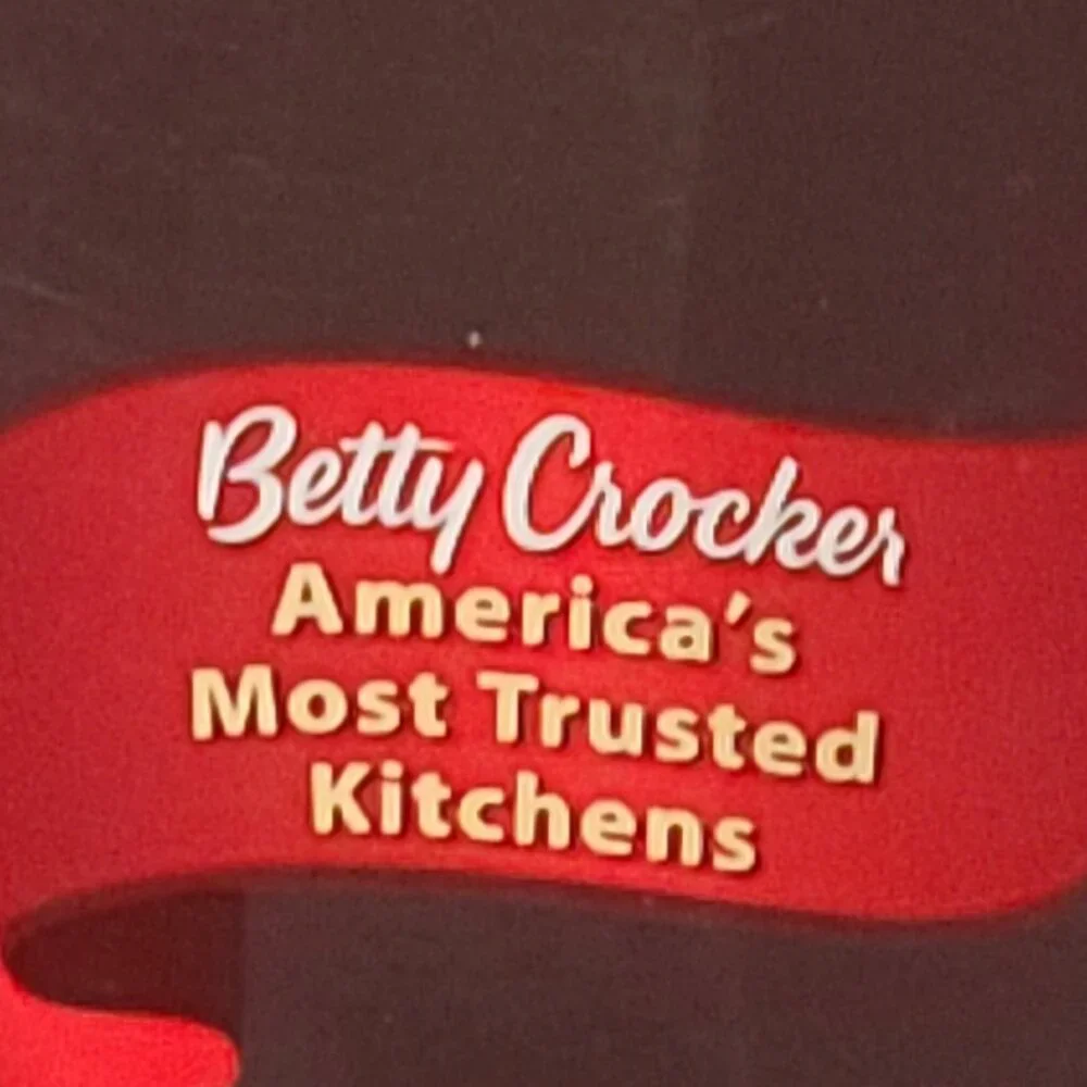 BETTY CROCKER '' THE BIG BOOK OF CUPCAKES